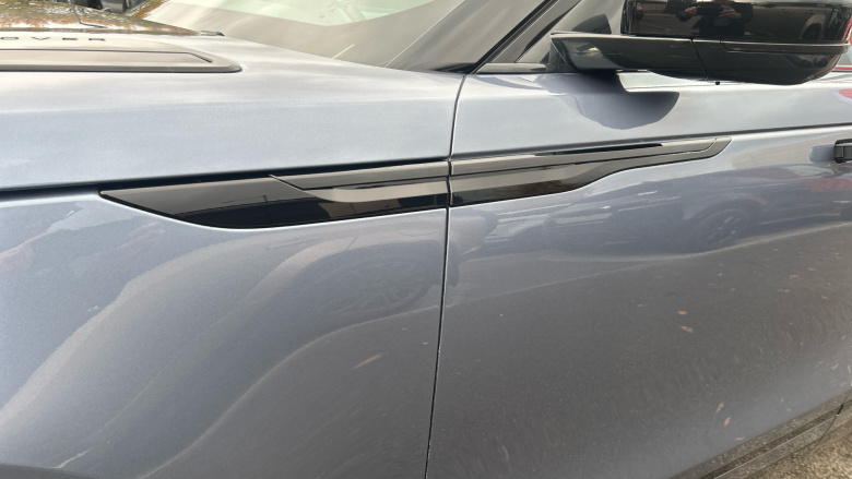 Land Rover Range Rover Velar 2.0 D200 R-Dynamic HSE 5dr Auto Diesel Estate